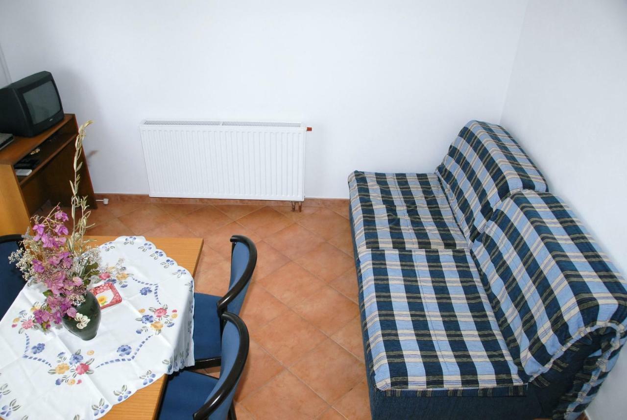 Apartmani Bauk Πόρετς Εξωτερικό φωτογραφία