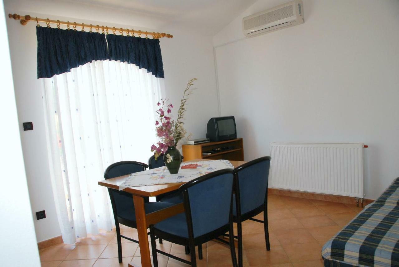 Apartmani Bauk Πόρετς Εξωτερικό φωτογραφία