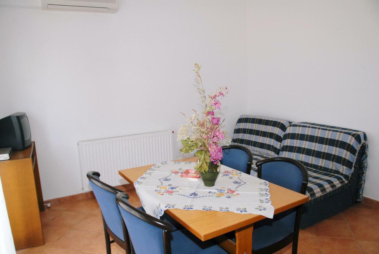Apartmani Bauk Πόρετς Εξωτερικό φωτογραφία